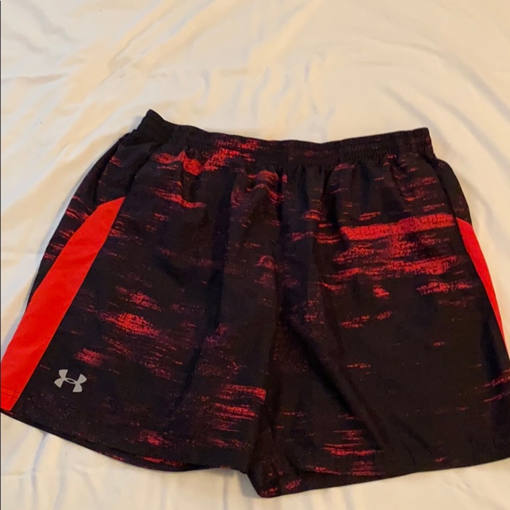 Under armour men’s swim shorts size LARGE